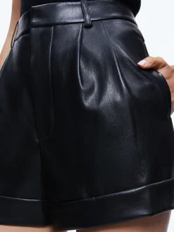 CONRY VEGAN SHORT