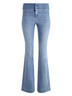 HOT JEAN
