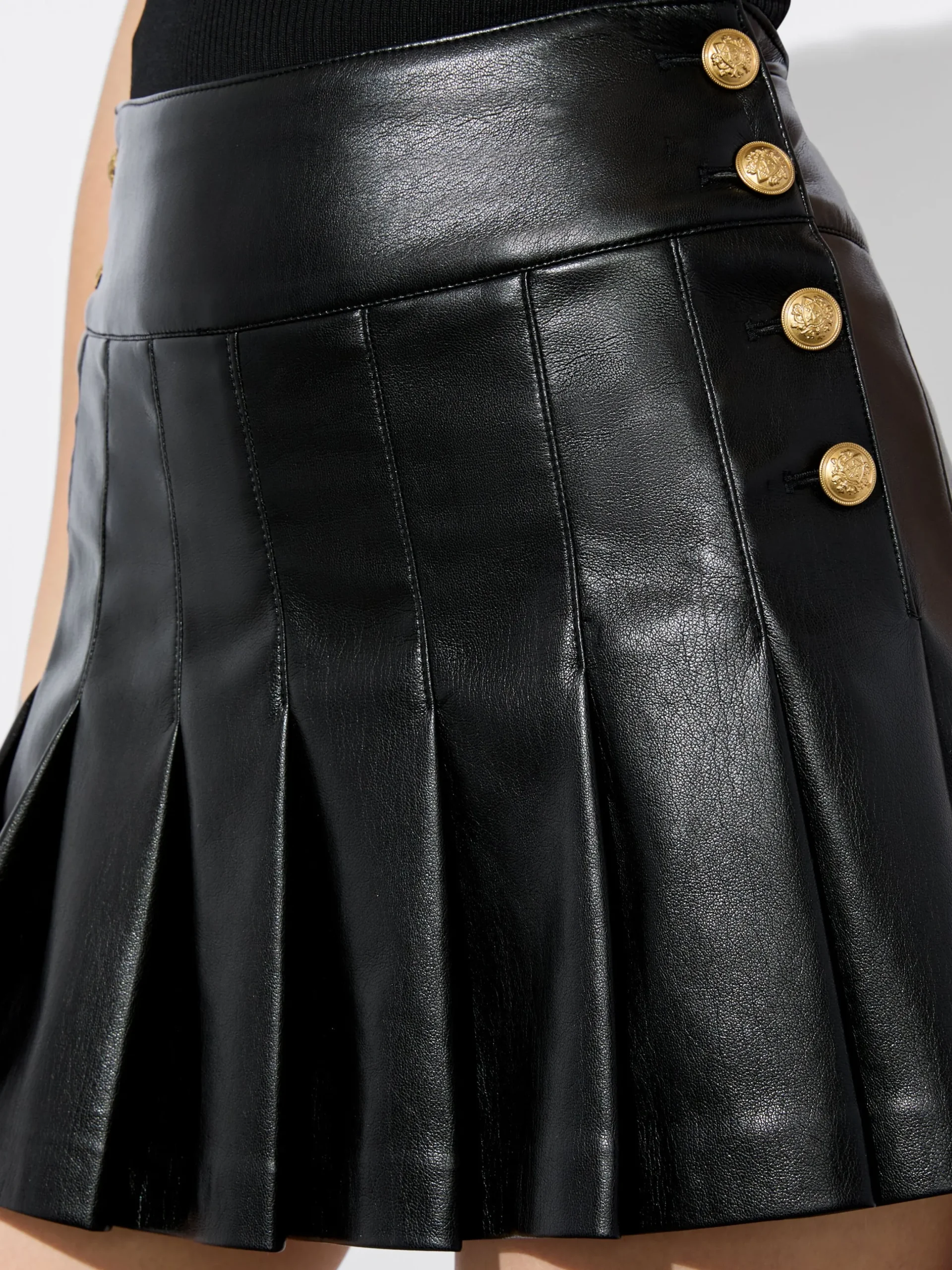 LANNA VEGAN MINI SKIRT