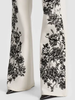 SB EMBROIDERED JEAN