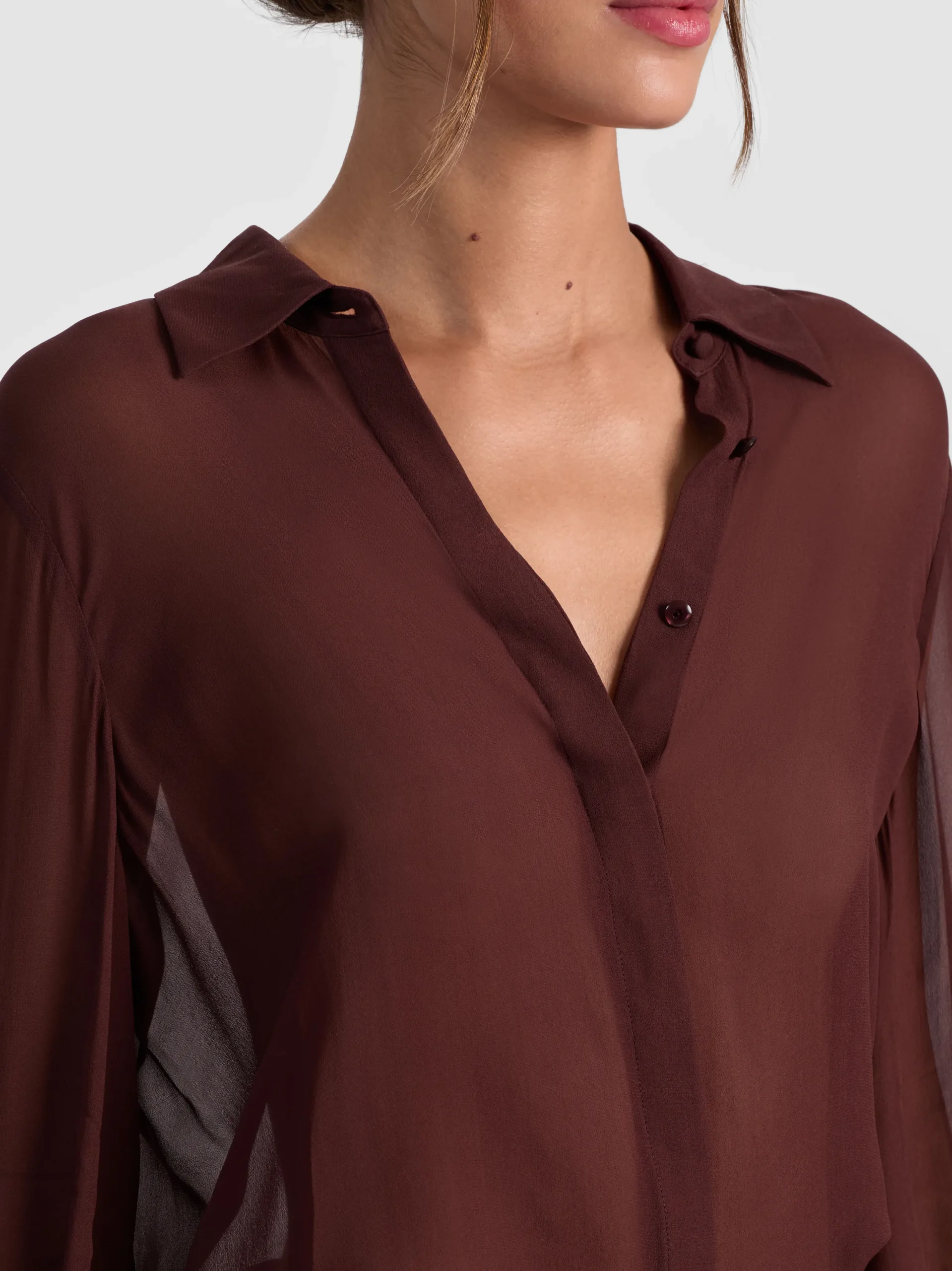 TURNER BUTTON DOWN